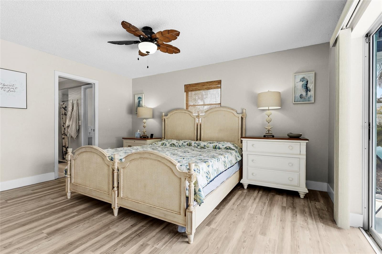7320 MEADOWBROOK DR, SARASOTA, FL, 34243