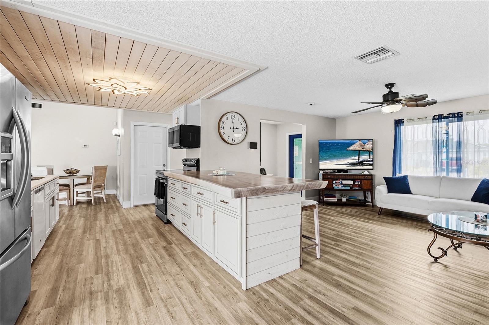 7320 MEADOWBROOK DR, SARASOTA, FL, 34243