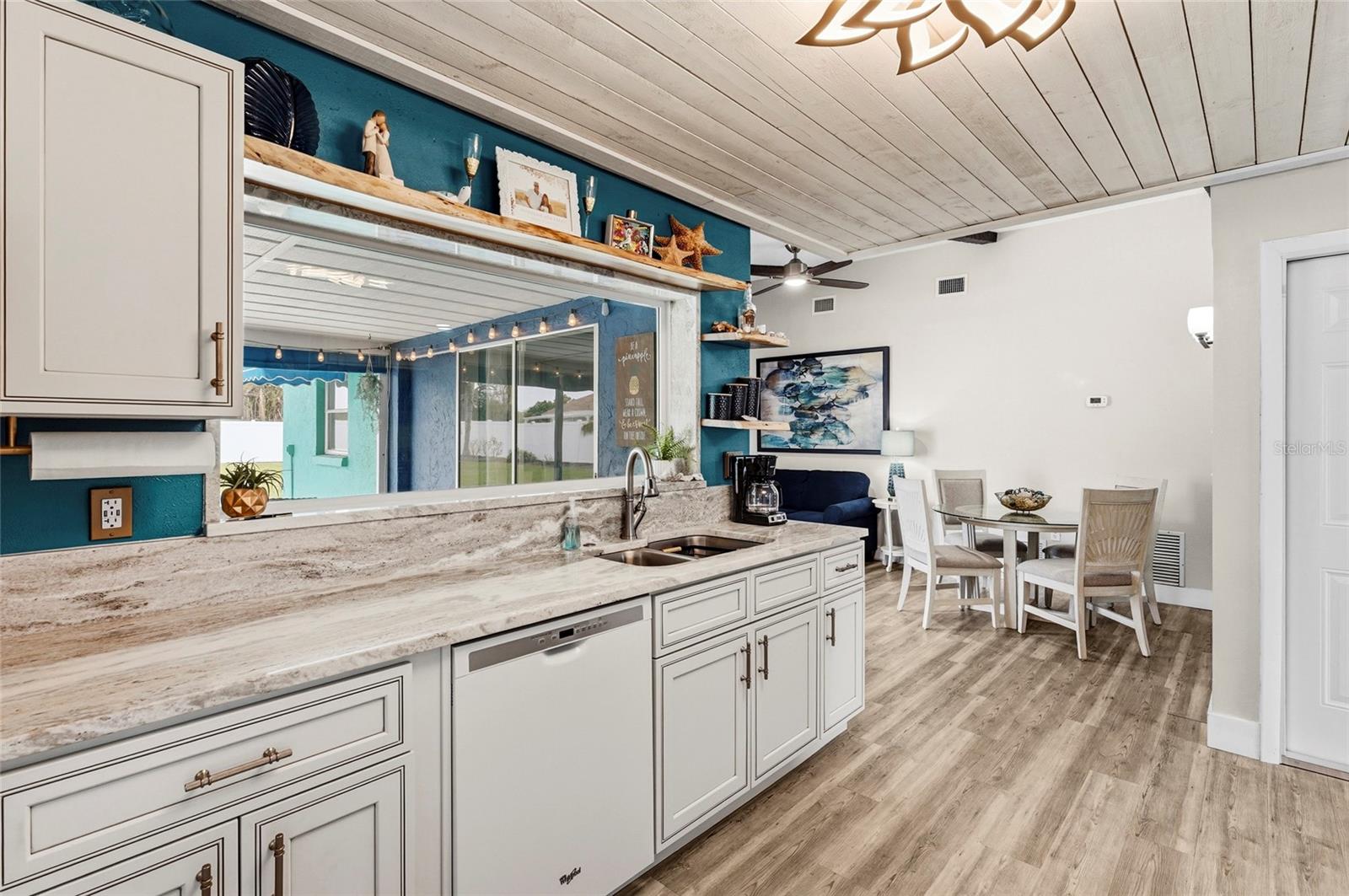 7320 MEADOWBROOK DR, SARASOTA, FL, 34243