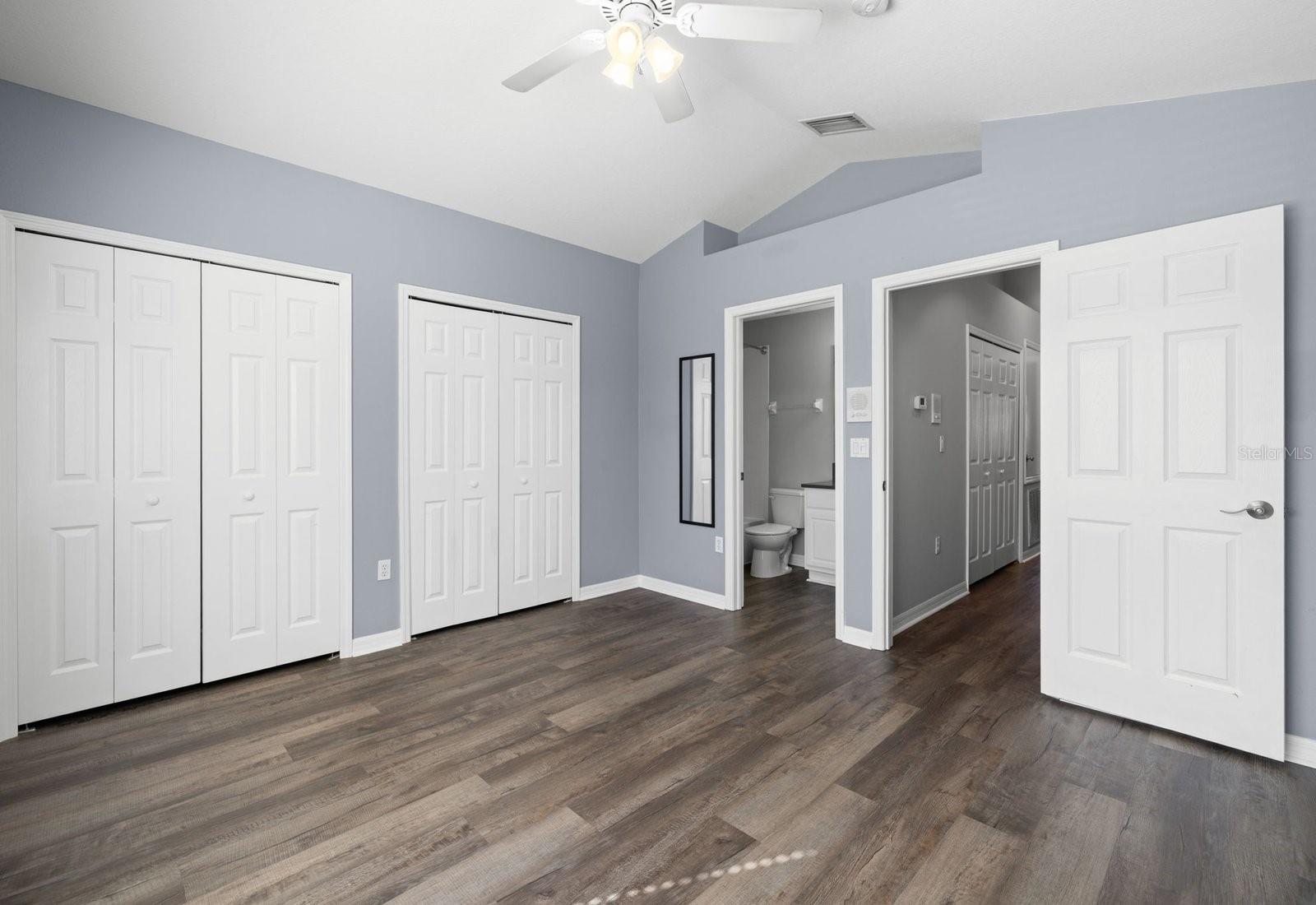 11231 KAPOK GRAND CIR, ST PETERSBURG, FL, 33708
