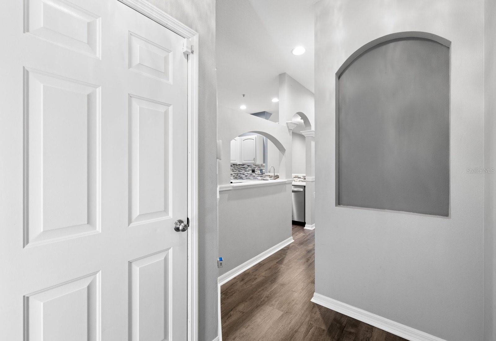 11231 KAPOK GRAND CIR, ST PETERSBURG, FL, 33708