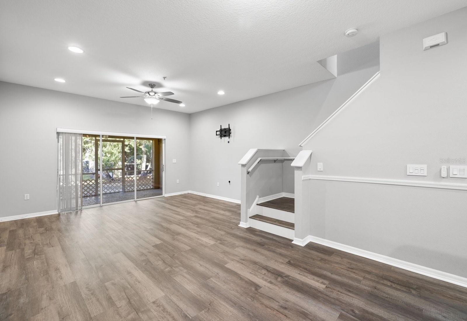 11231 KAPOK GRAND CIR, ST PETERSBURG, FL, 33708