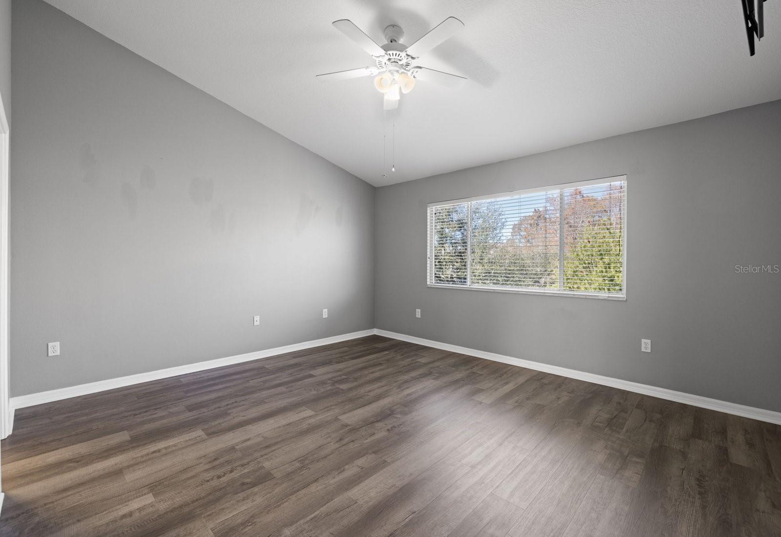 11231 KAPOK GRAND CIR, ST PETERSBURG, FL, 33708