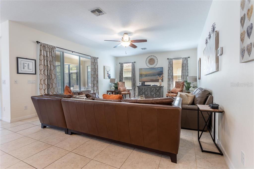446 ORANGE COSMOS BLVD, DAVENPORT, FL, 33837