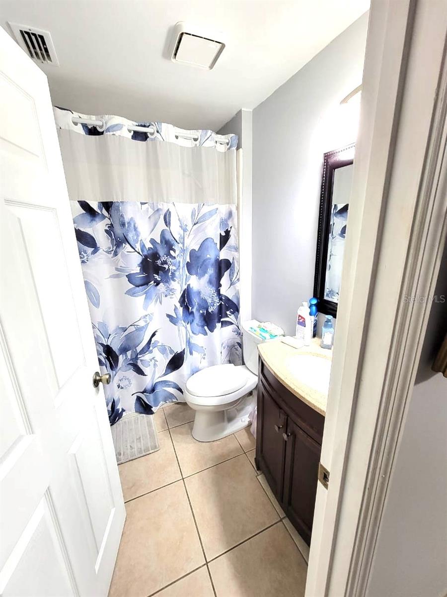 1946 EXCALIBUR DR, ORLANDO, FL, 32822