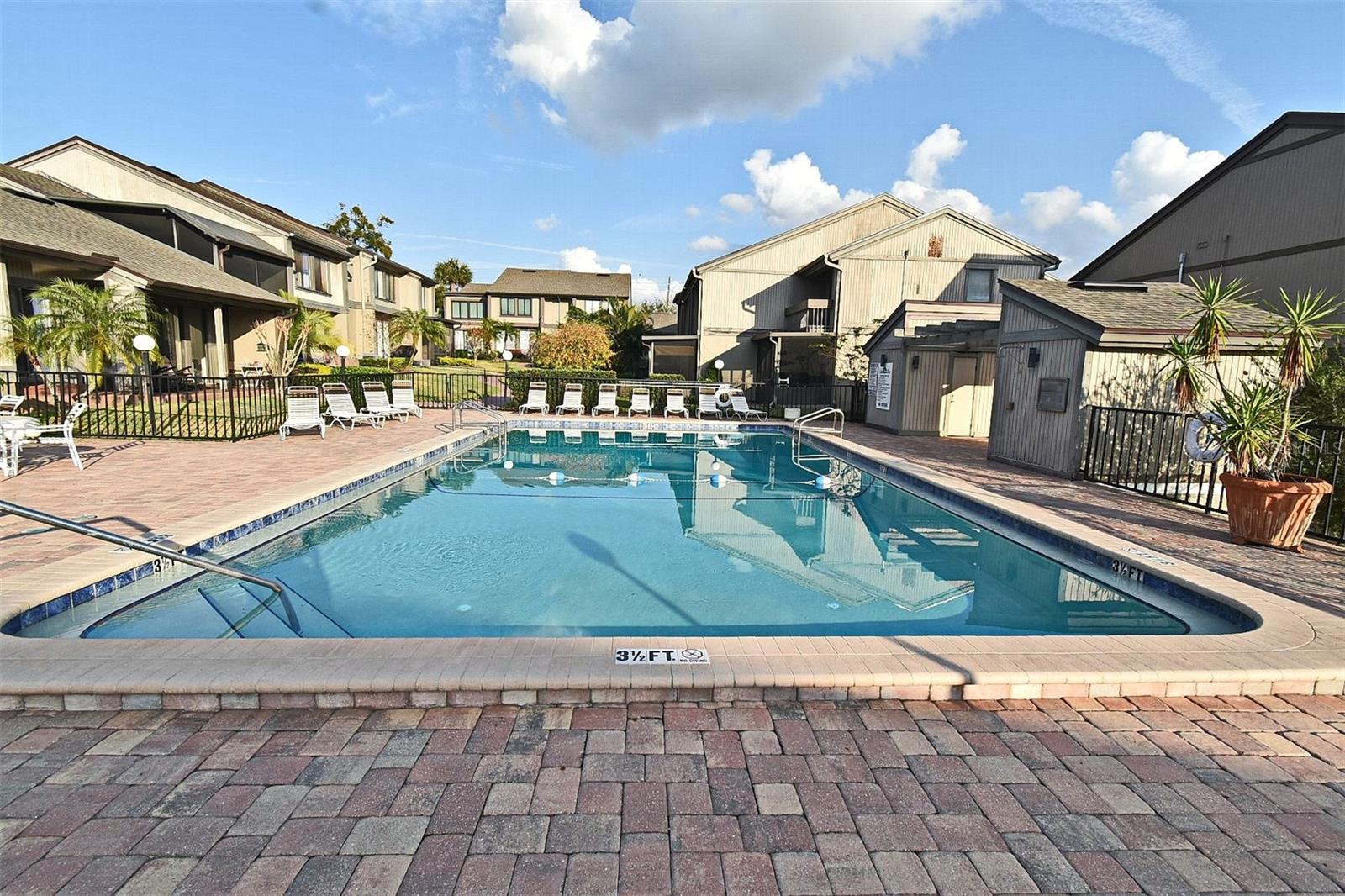 686 LAKE VILLAS DR #686, ALTAMONTE SPRINGS, FL, 32701