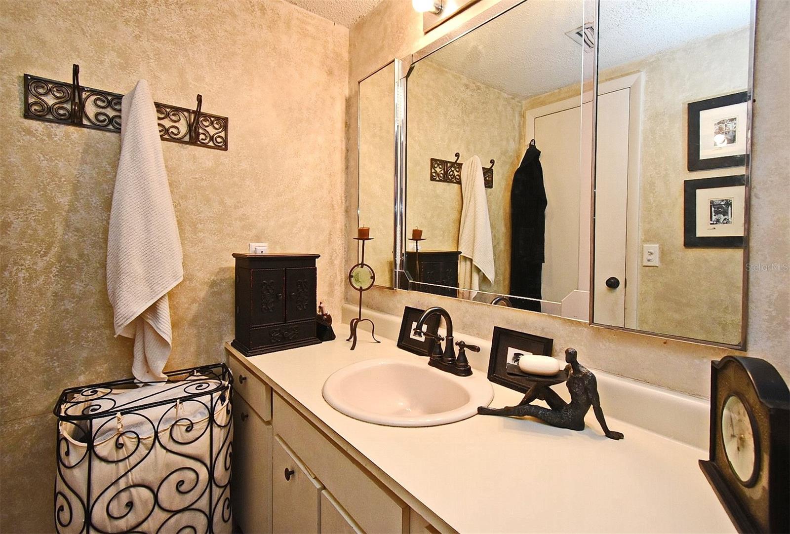 686 LAKE VILLAS DR #686, ALTAMONTE SPRINGS, FL, 32701