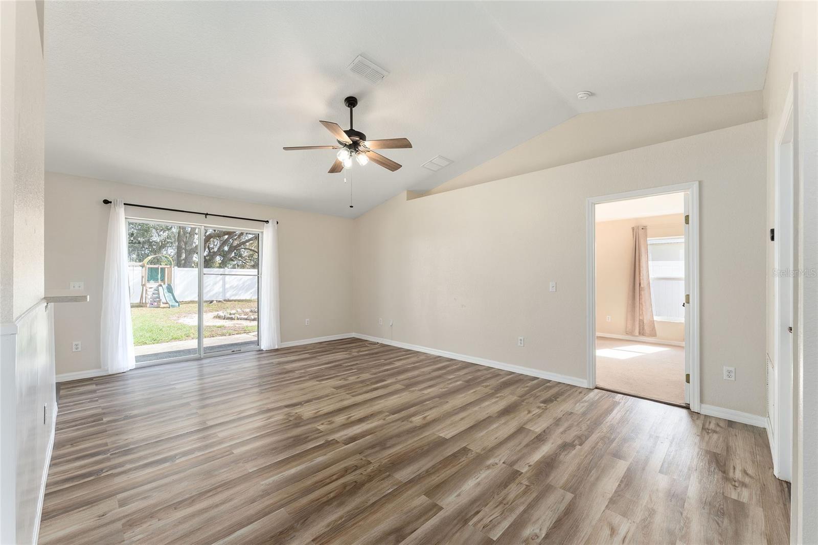 107 DOGWOOD DR, OCALA, FL, 34472