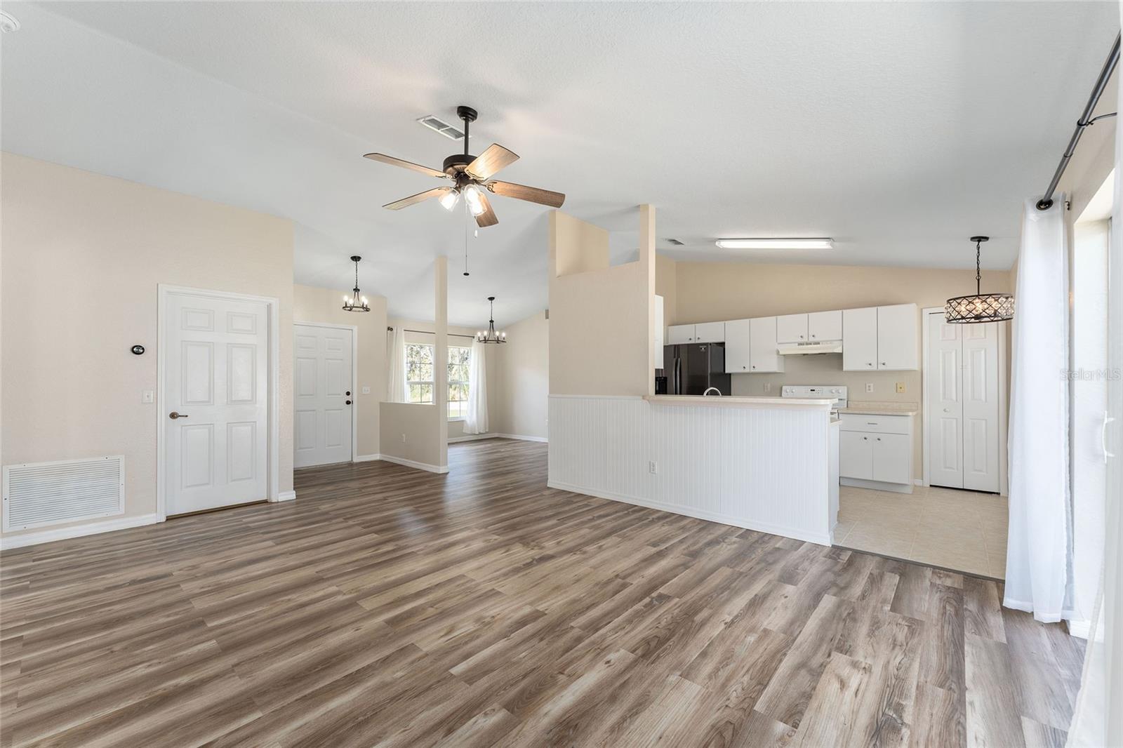 107 DOGWOOD DR, OCALA, FL, 34472