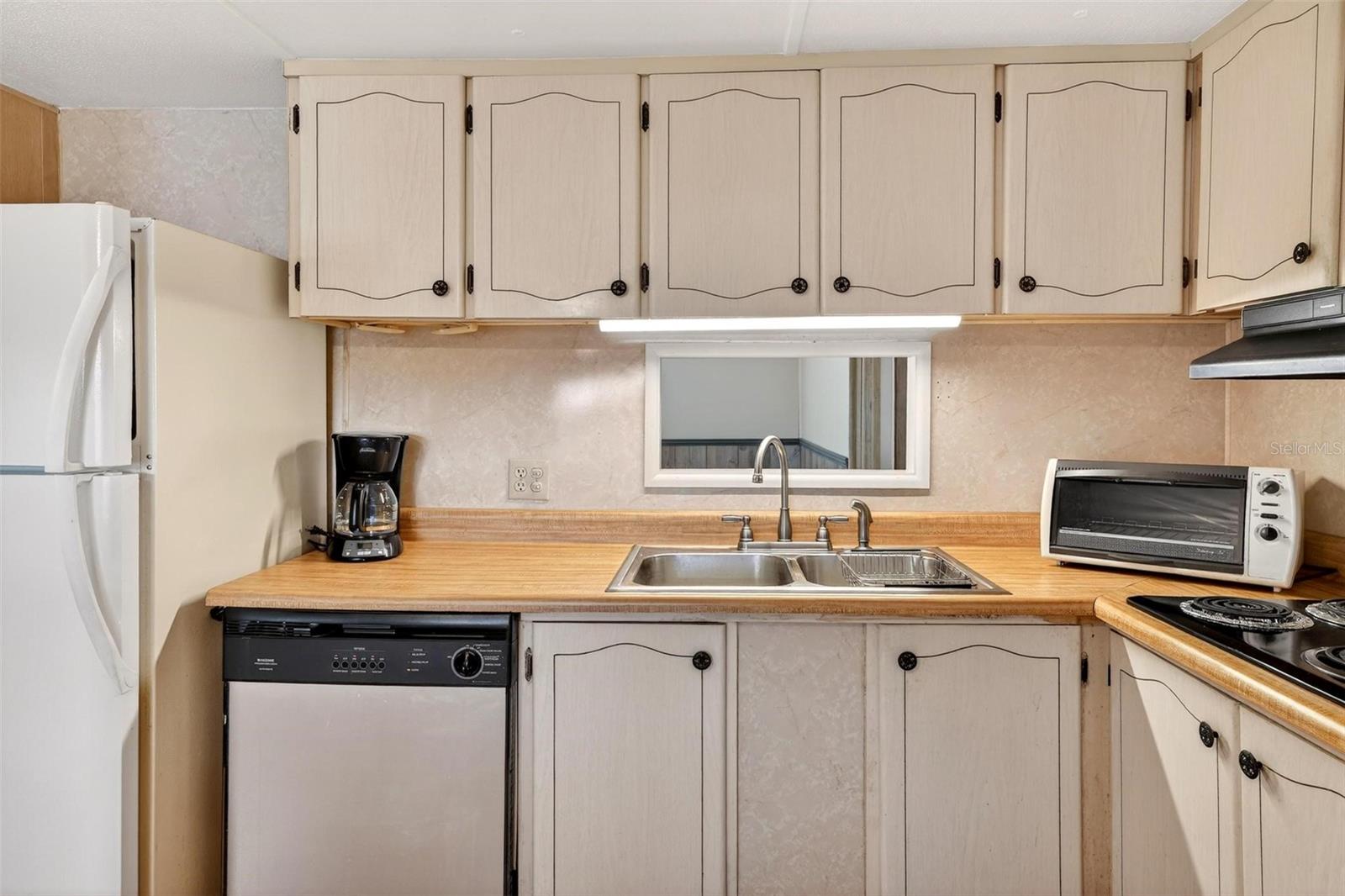 11914 HICKORY LN, TAVARES, FL, 32778