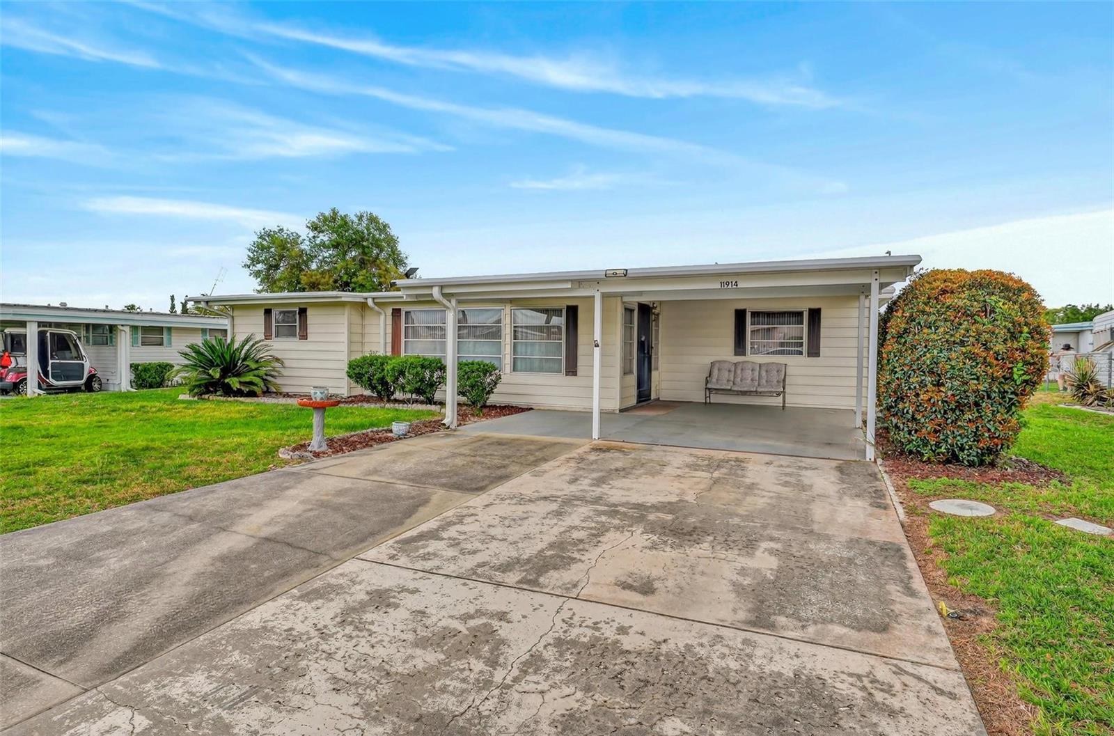 11914 HICKORY LN, TAVARES, FL, 32778