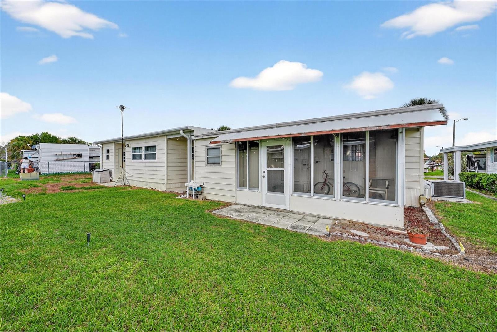 11914 HICKORY LN, TAVARES, FL, 32778