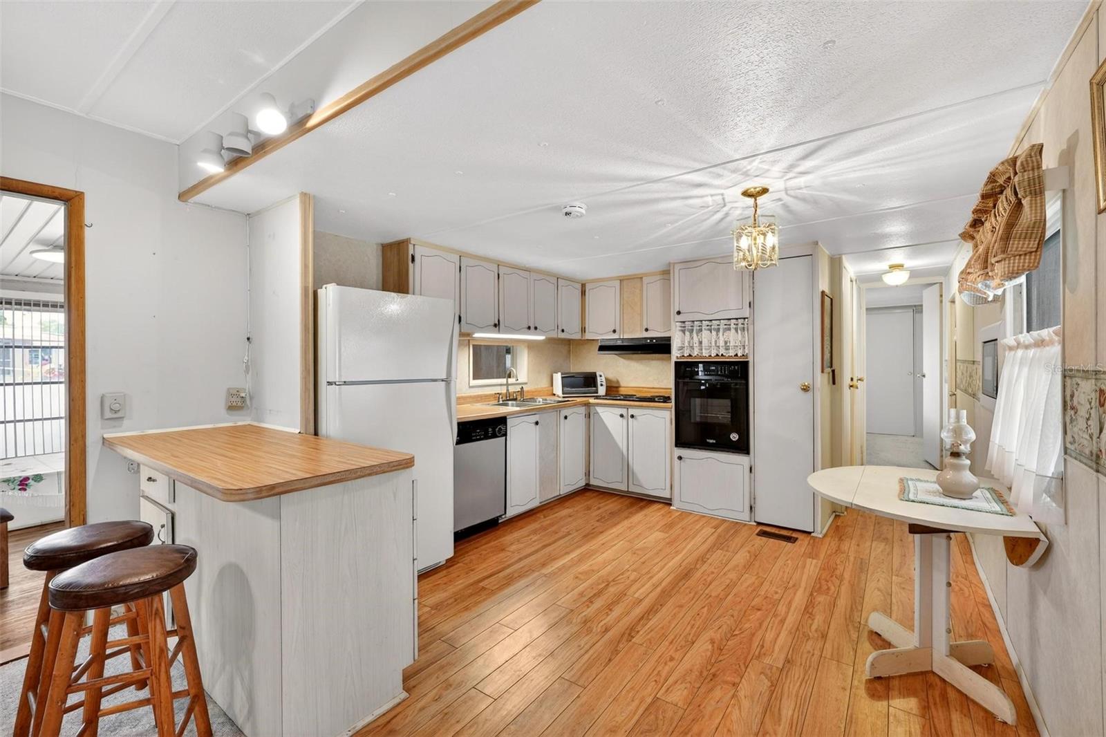 11914 HICKORY LN, TAVARES, FL, 32778