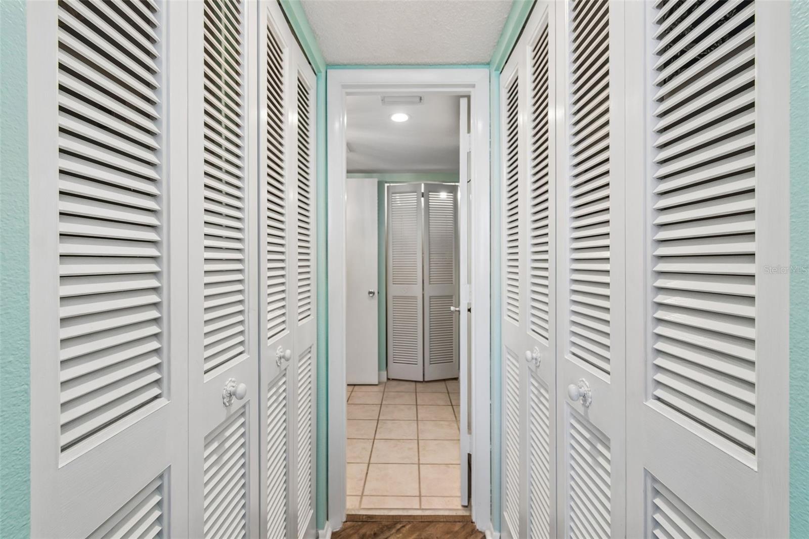 6263 MIDNIGHT PASS RD #301, SARASOTA, FL, 34242