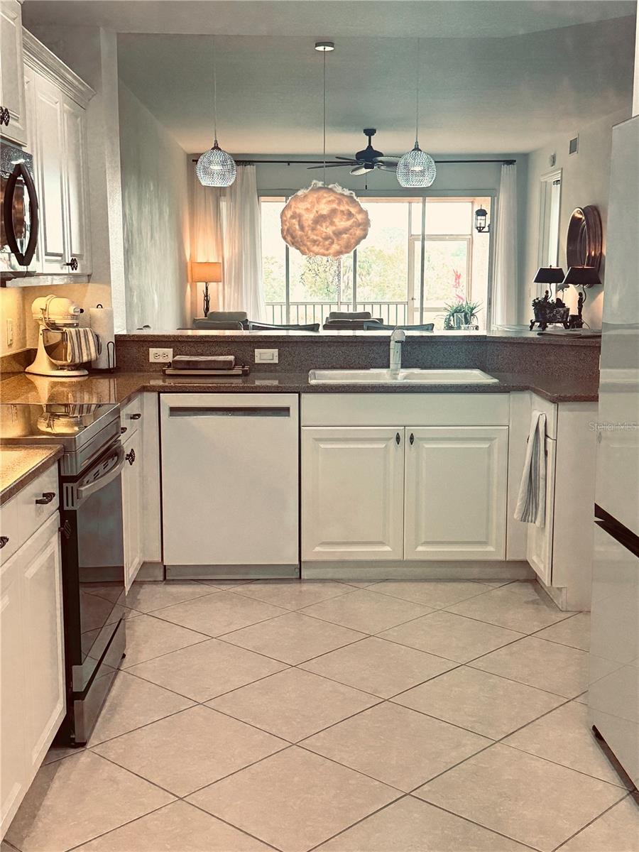 5647 KEY LARGO CT #C-07, BRADENTON, FL, 34203