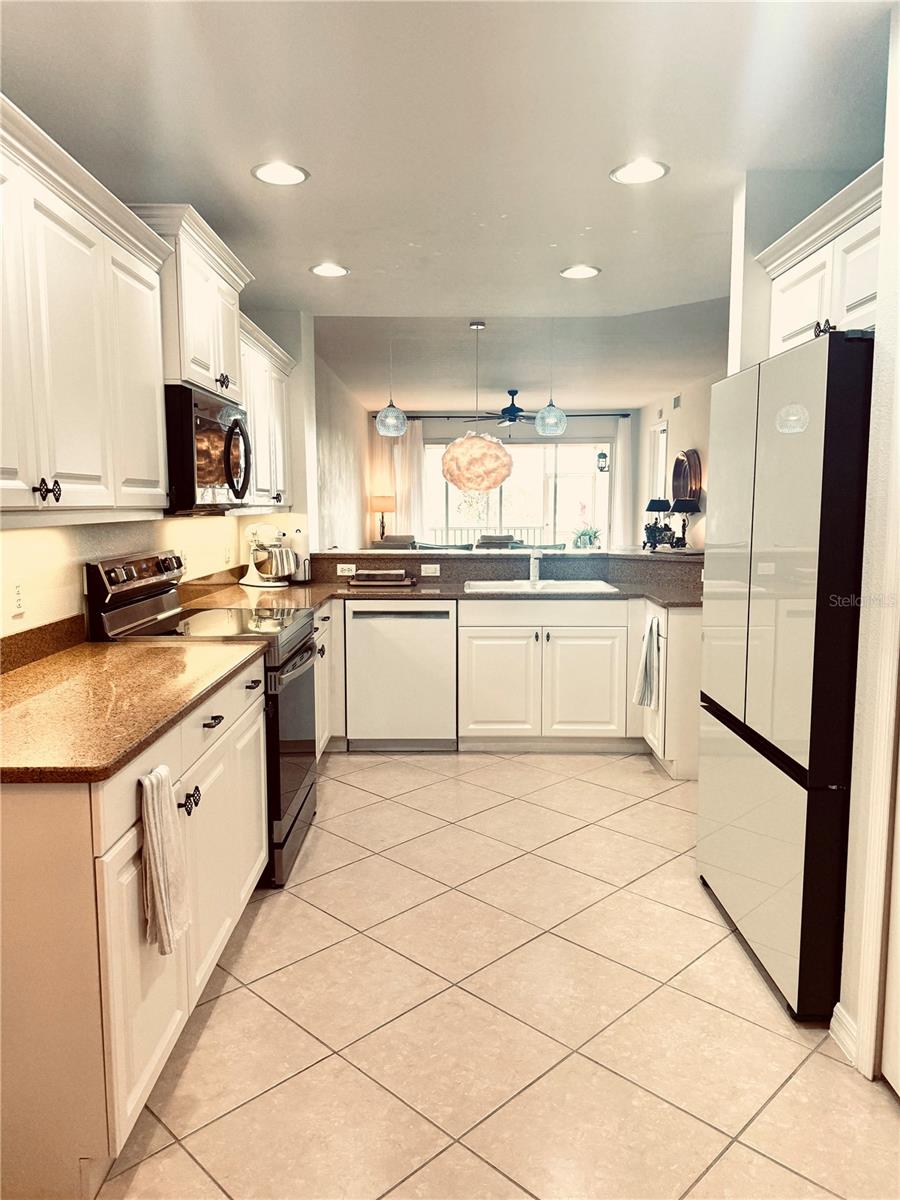 5647 KEY LARGO CT #C-07, BRADENTON, FL, 34203