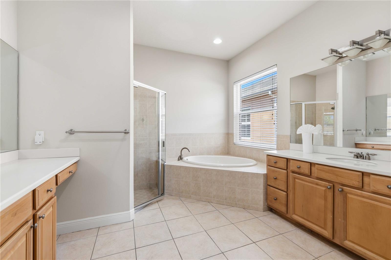 3736 SUMMERWIND CIR, BRADENTON, FL, 34209