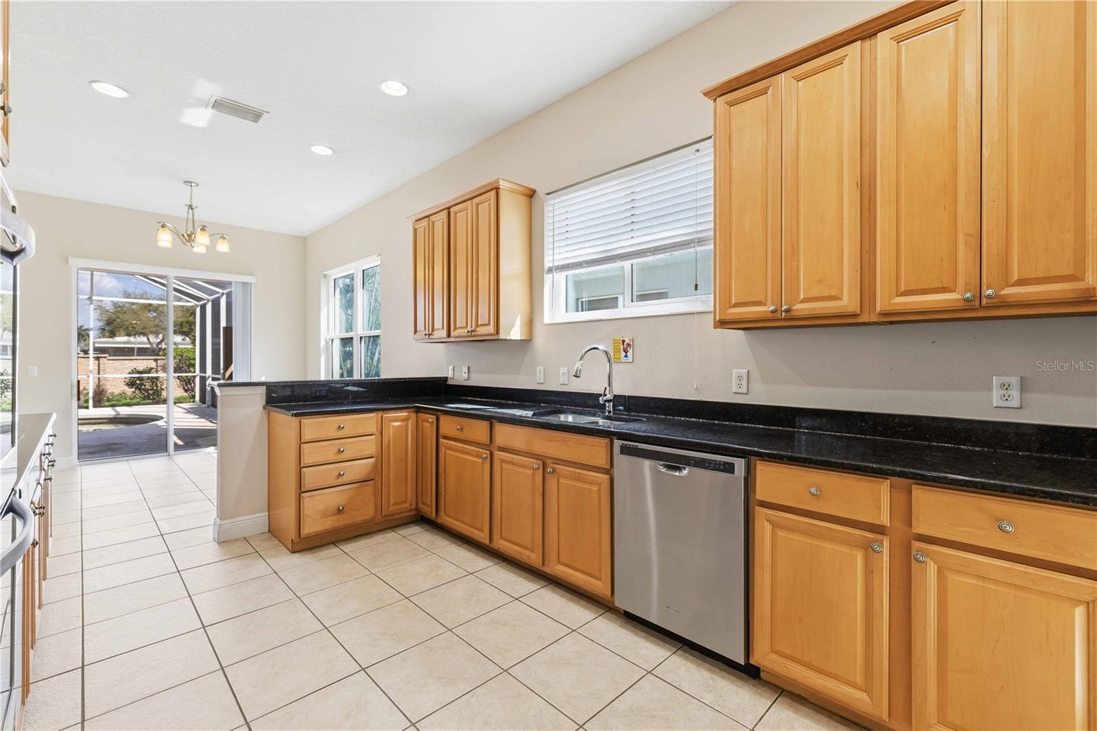3736 SUMMERWIND CIR, BRADENTON, FL, 34209