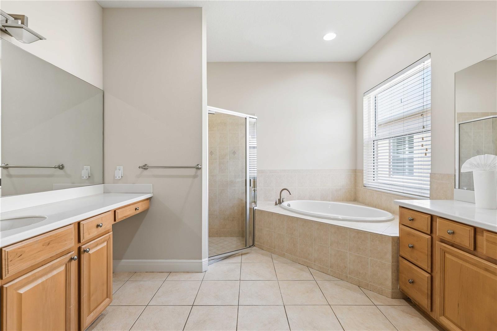 3736 SUMMERWIND CIR, BRADENTON, FL, 34209