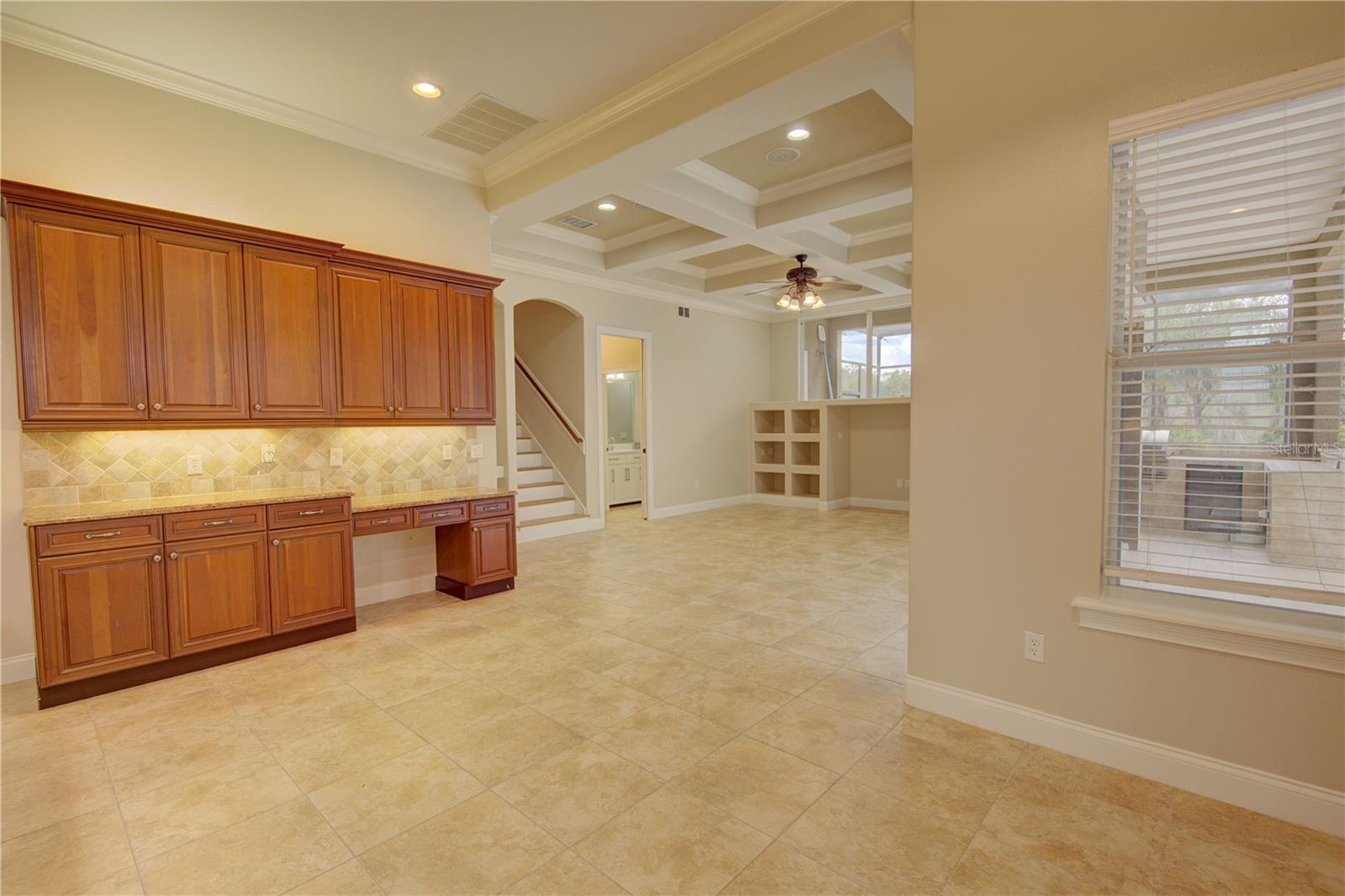 916 MILLS ESTATE PL, CHULUOTA, FL, 32766