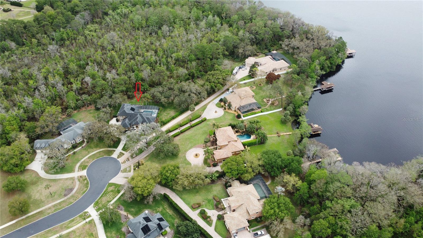 916 MILLS ESTATE PL, CHULUOTA, FL, 32766