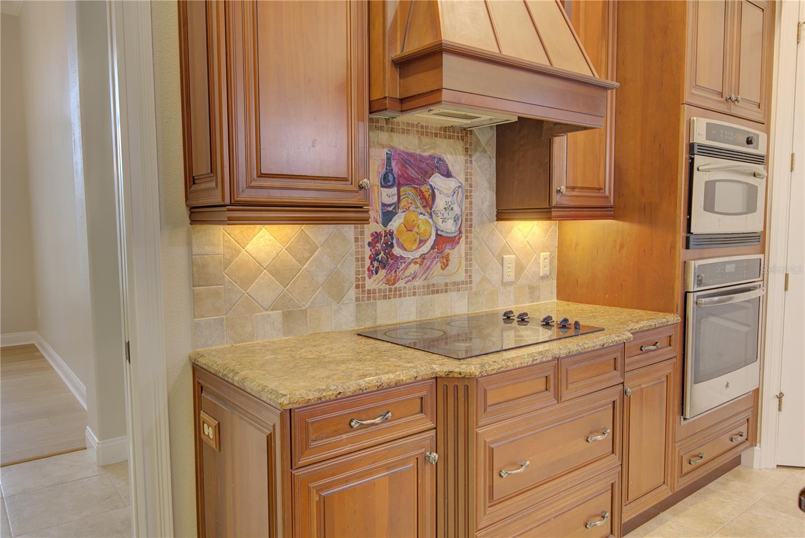 916 MILLS ESTATE PL, CHULUOTA, FL, 32766
