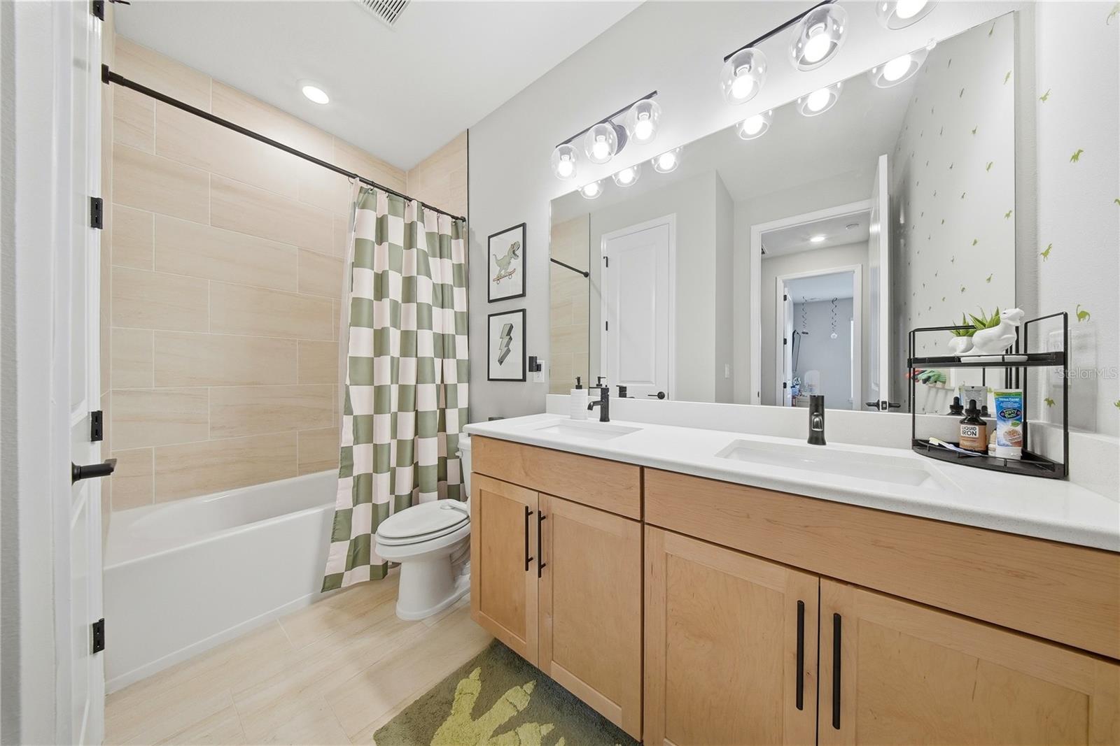 31605 WESTBURY ESTATES AVE, WESLEY CHAPEL, FL, 33545