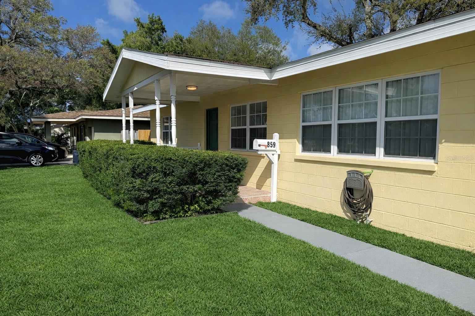 859 72ND AVE N, ST PETERSBURG, FL, 33702
