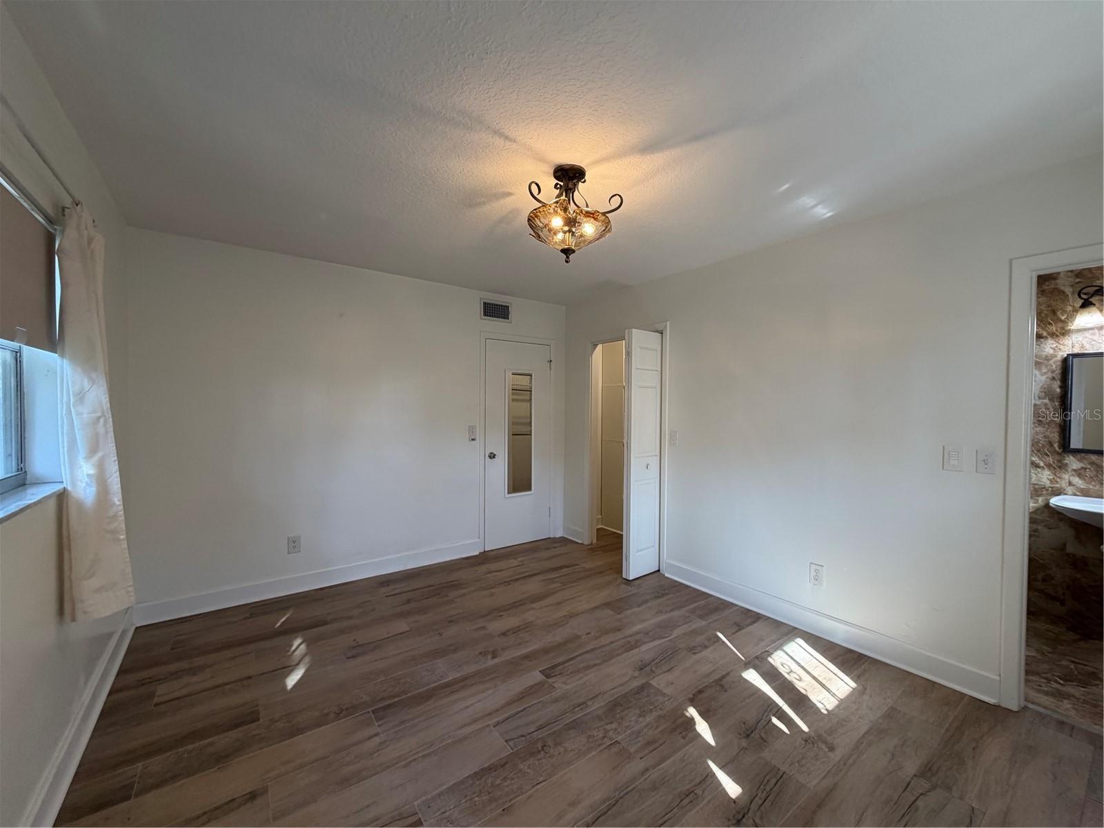 3230 W SAINT CONRAD ST, TAMPA, FL, 33607