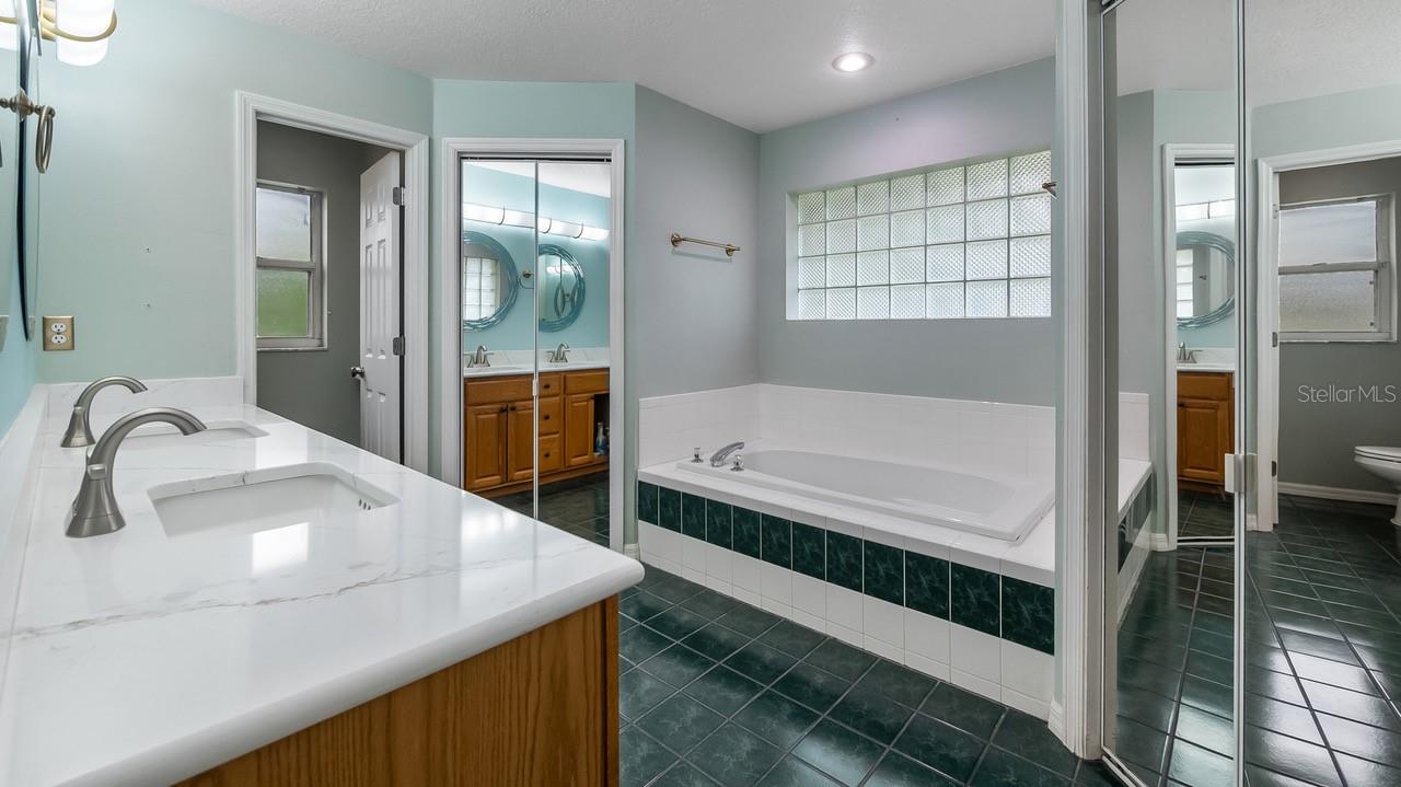 22435 COUNTY ROAD 455, HOWEY IN THE HILLS, FL, 34737