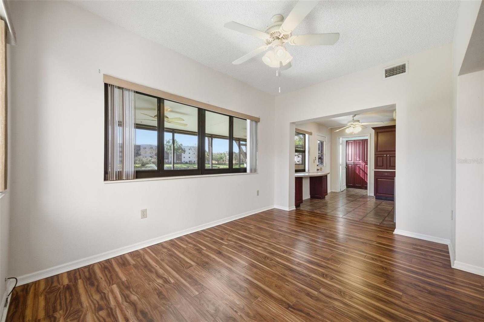 8140 TERRACE GARDEN DR N #102, ST PETERSBURG, FL, 33709