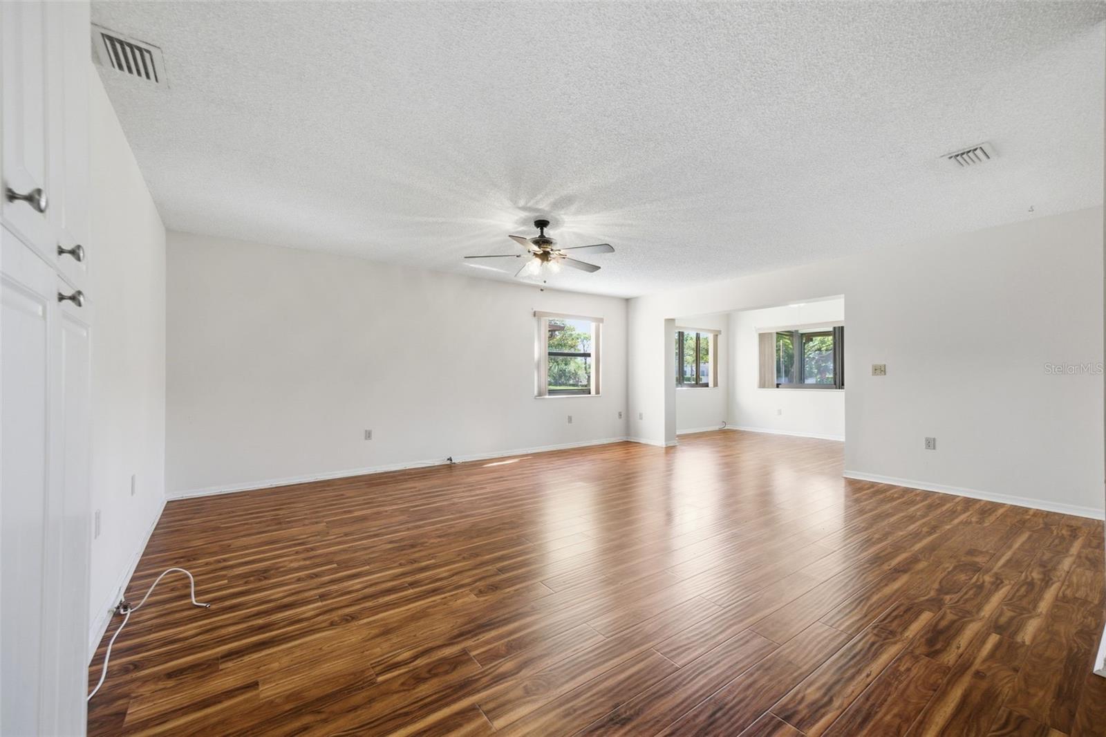 8140 TERRACE GARDEN DR N #102, ST PETERSBURG, FL, 33709