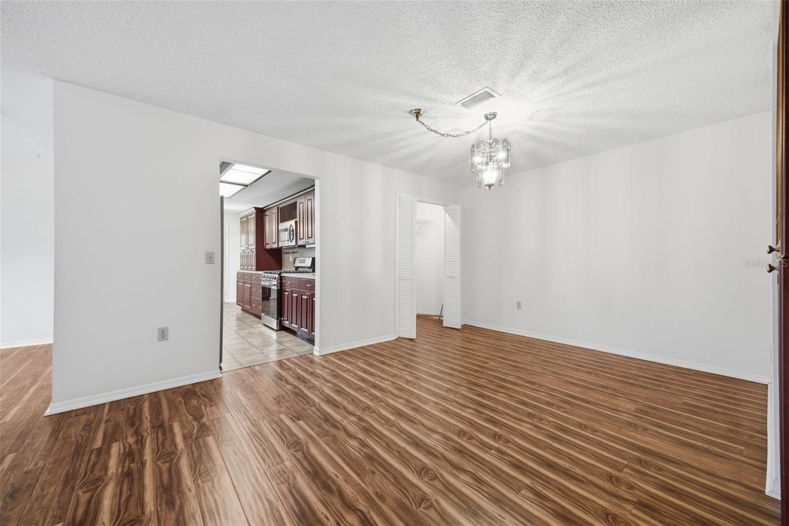 8140 TERRACE GARDEN DR N #102, ST PETERSBURG, FL, 33709