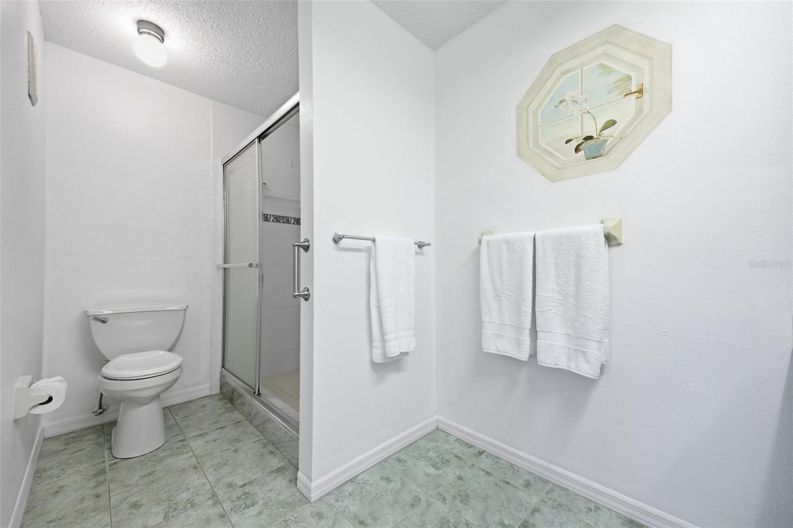 8140 TERRACE GARDEN DR N #102, ST PETERSBURG, FL, 33709