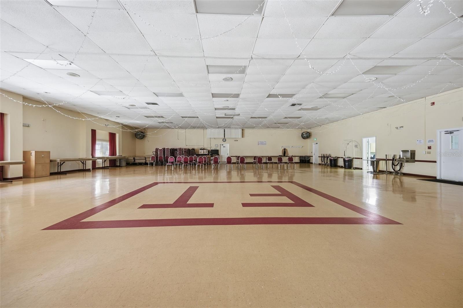 8140 TERRACE GARDEN DR N #102, ST PETERSBURG, FL, 33709