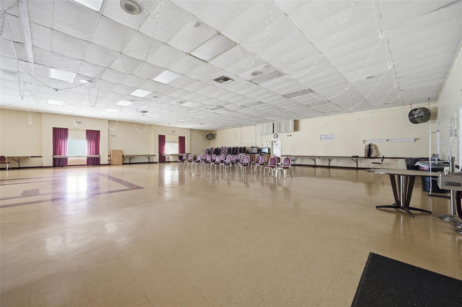 8140 TERRACE GARDEN DR N #102, ST PETERSBURG, FL, 33709
