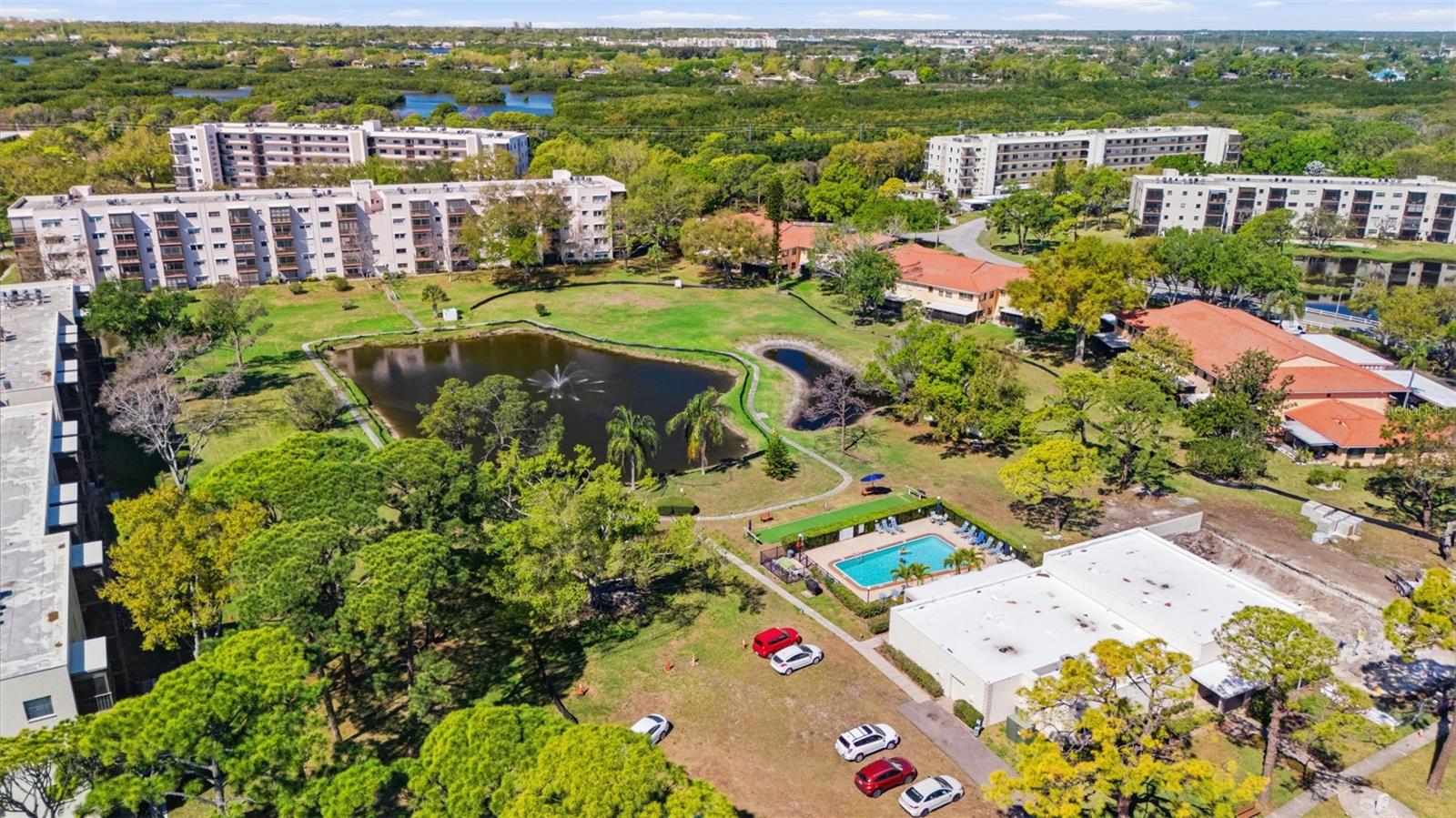 8140 TERRACE GARDEN DR N #102, ST PETERSBURG, FL, 33709