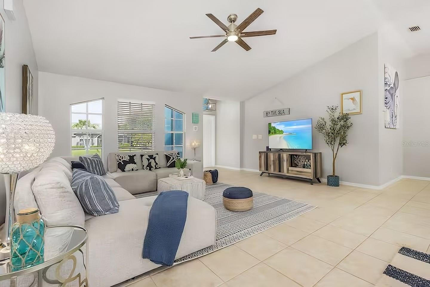 2705 SW 11TH PL, CAPE CORAL, FL, 33914
