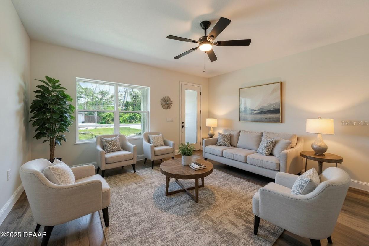 2092 EAST PKWY, DELAND, FL, 32724