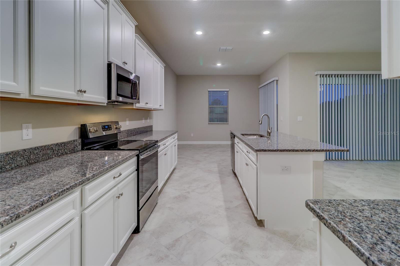 3124 HILLIARD DR, WESLEY CHAPEL, FL, 33543
