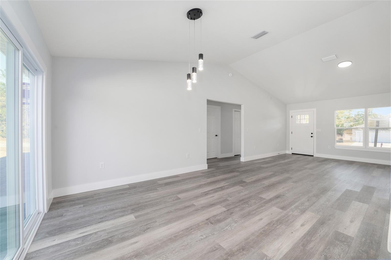 10 LOCUST LOOP CIR, OCALA, FL, 34472