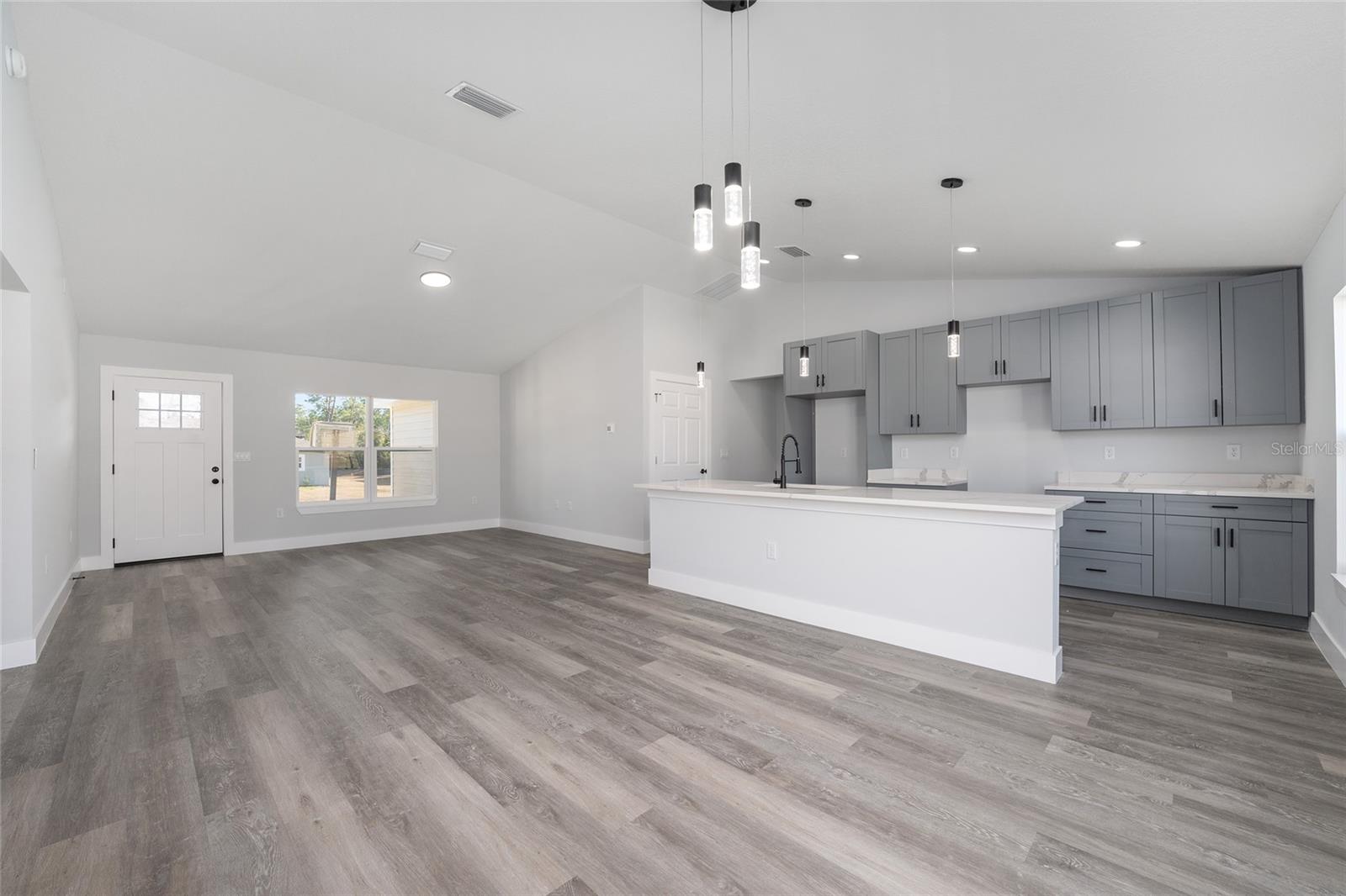 10 LOCUST LOOP CIR, OCALA, FL, 34472