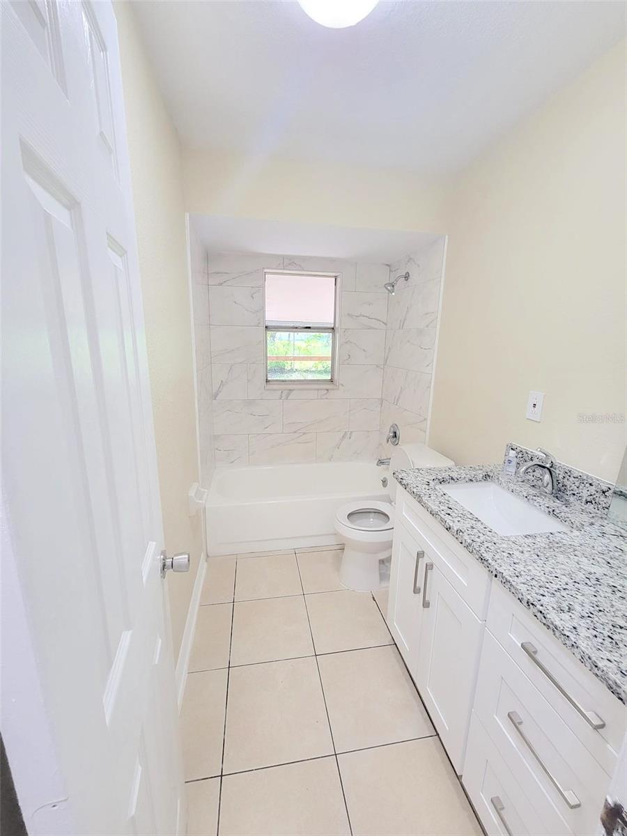 5338 ORANGE AVE #B, SEFFNER, FL, 33584