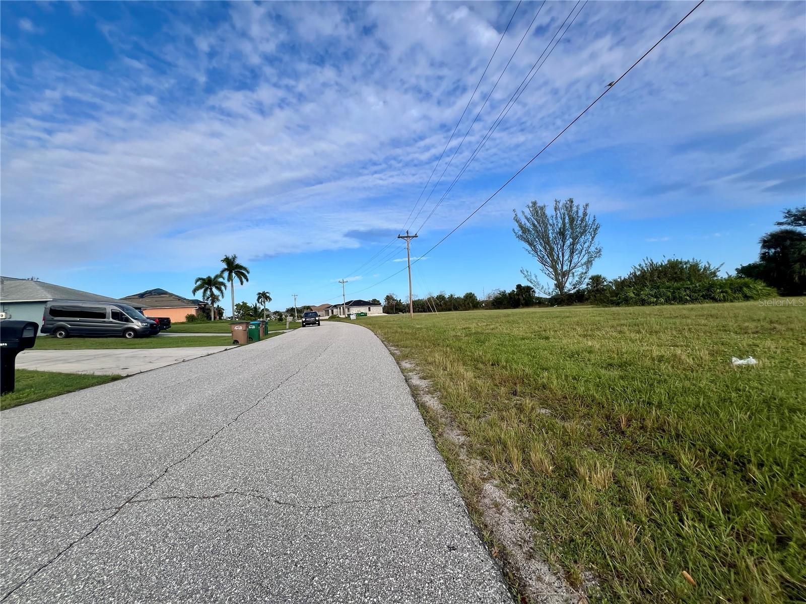 1857 NE 23RD ST, CAPE CORAL, FL, 33909