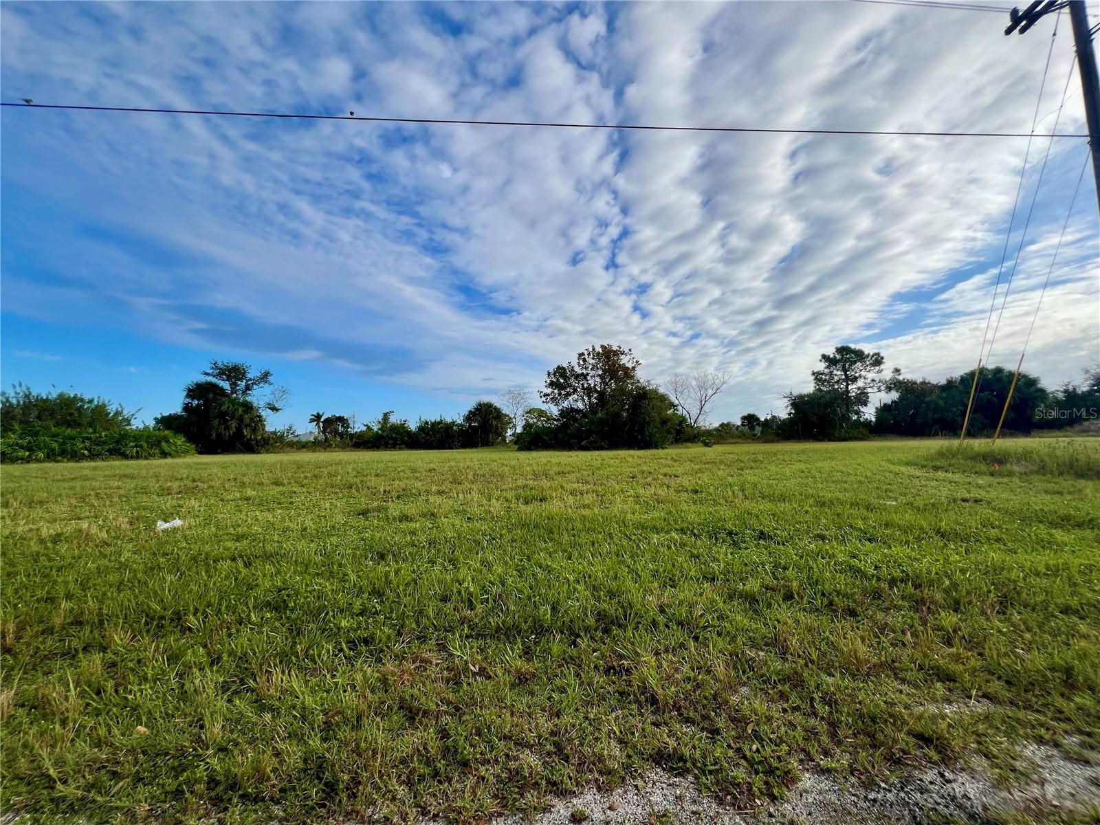 1857 NE 23RD ST, CAPE CORAL, FL, 33909