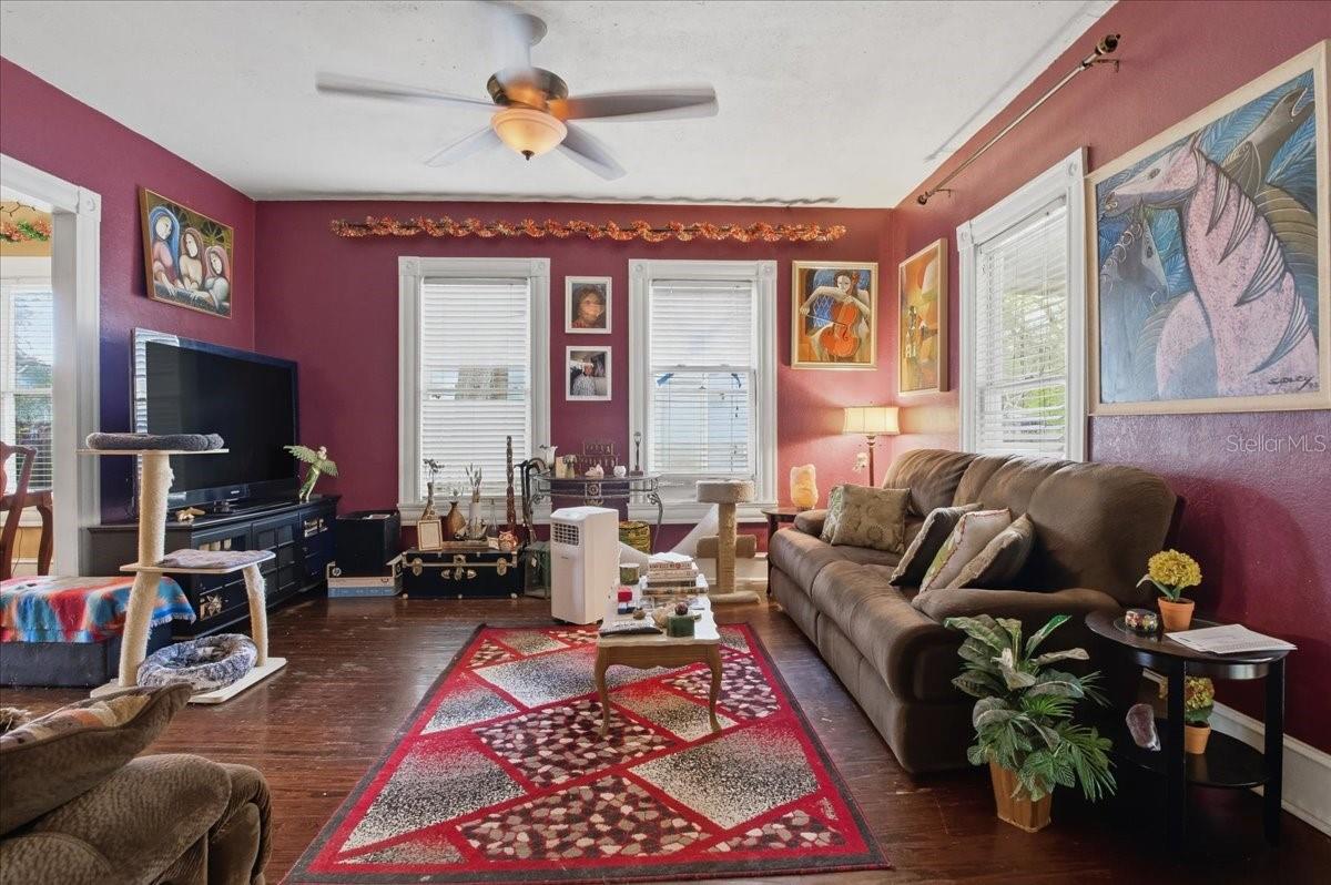 919 E 26TH AVE, TAMPA, FL, 33605