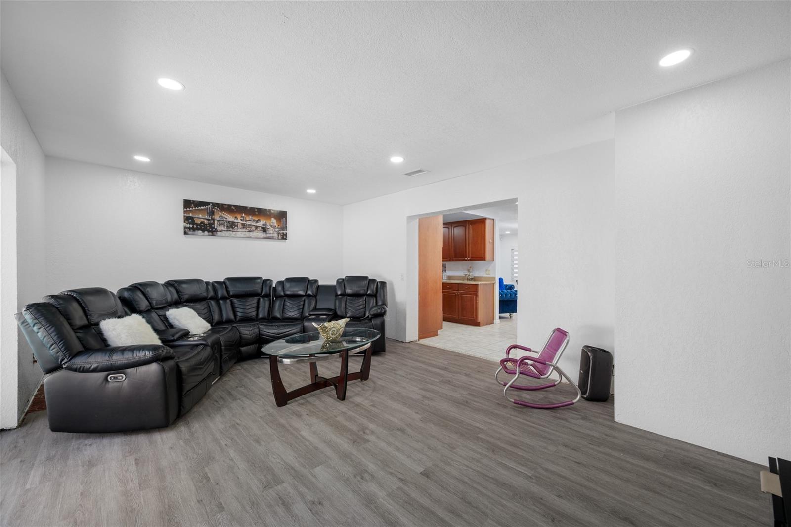 7607 W HANNA AVE, TAMPA, FL, 33615