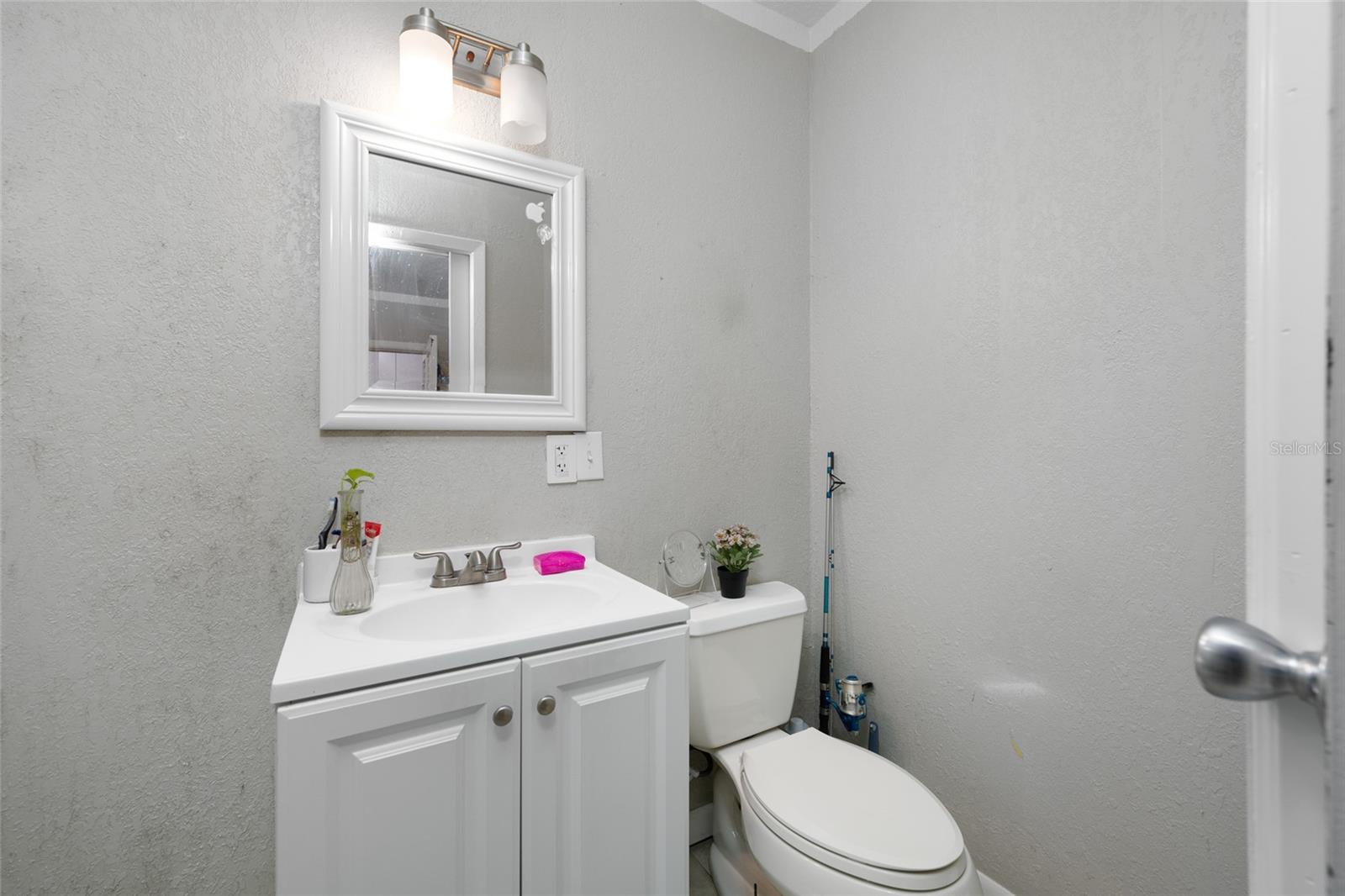 7607 W HANNA AVE, TAMPA, FL, 33615