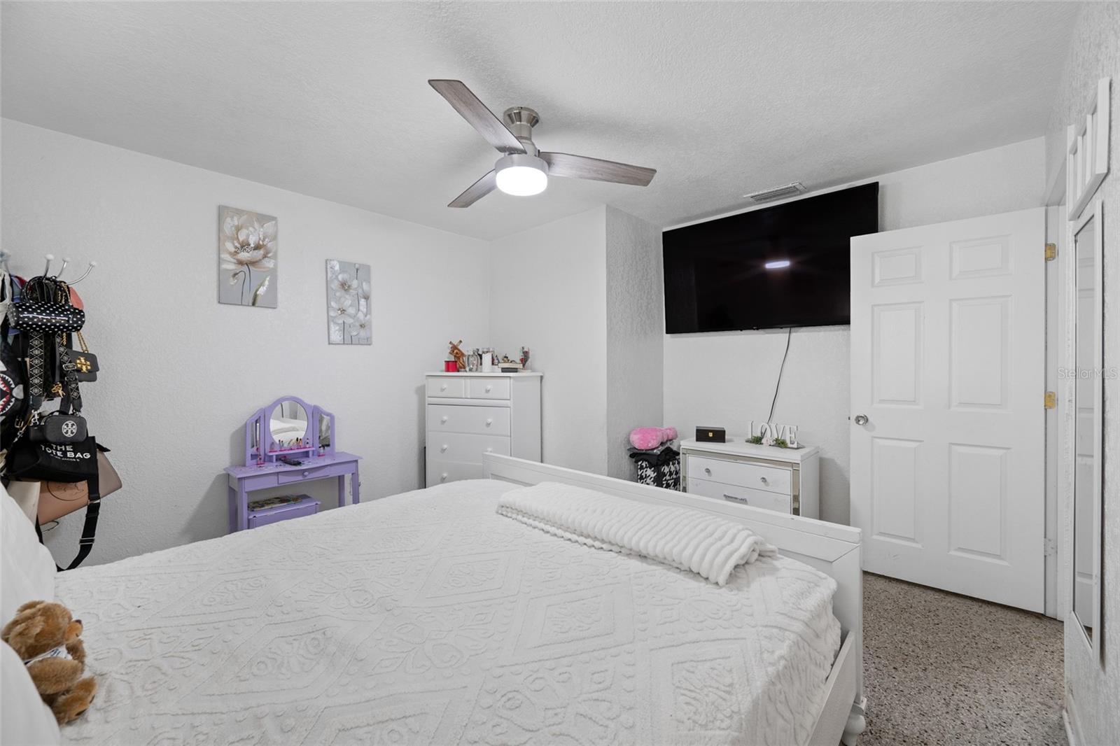 7607 W HANNA AVE, TAMPA, FL, 33615
