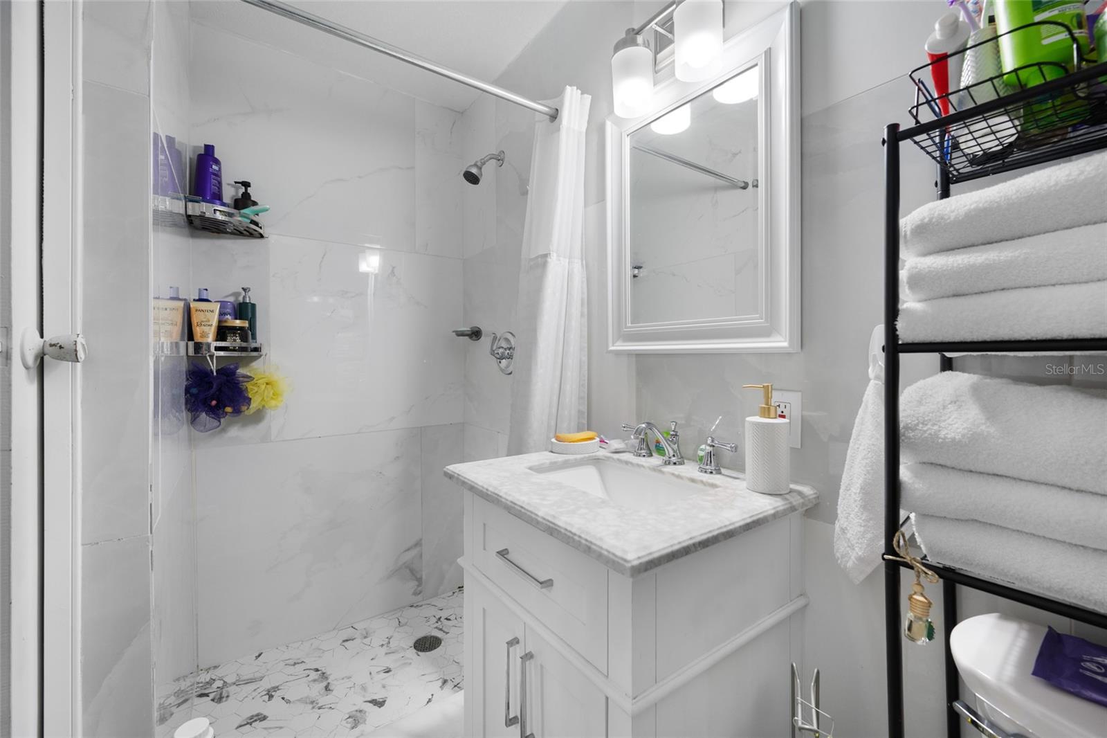7607 W HANNA AVE, TAMPA, FL, 33615